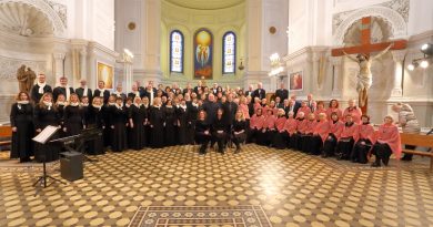 Choras DERMĖ ir „Kalėdų atgarsiai“ Kaune Choras DERMĖ ir „Kalėdų atgarsiai“ Kaune