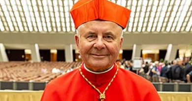 Pakviesti į šventumą. Sekmadienio homilija Pakviesti į šventumą. Sekmadienio homilija