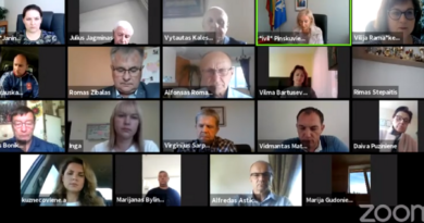 Tarybos posėdyje patvirtinti mokinių skaičiai klasėse Tarybos posėdyje patvirtinti mokinių skaičiai klasėse