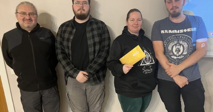 KAS JIE TOKIE ir toliau skina pergales