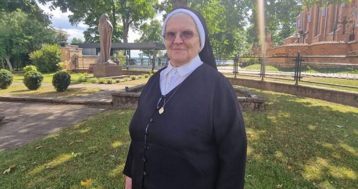 In memoriam sesuo Antanina Irena Valaitytė