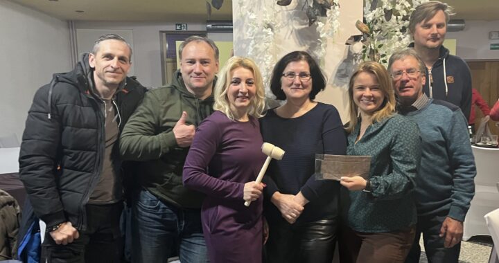 Kovotojai trenkė durimis iš sveikatos