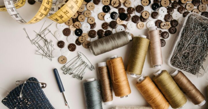Profesionalūs siuvimo įrankiai: ką renkasi ekspertai?